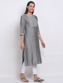 YARN DYED EMBROIDERY KNEE LENGTH KURTA